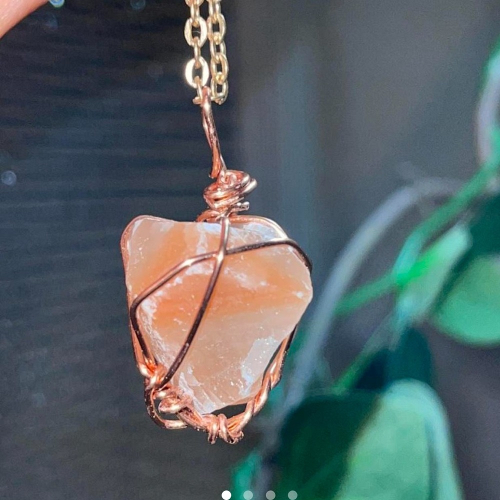 Orange calcite necklace - Picture 1 of 5